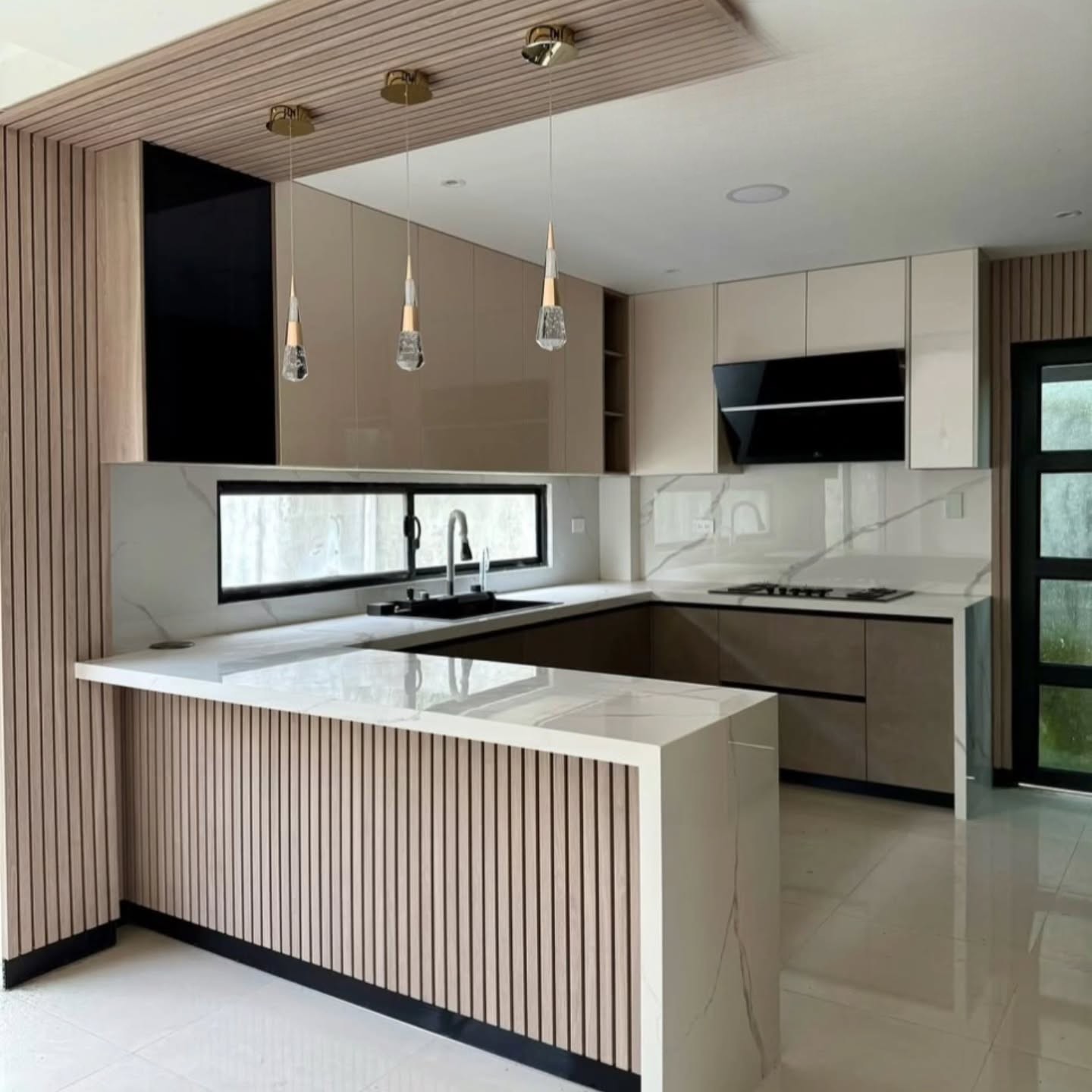 White modular kitchen Delhi